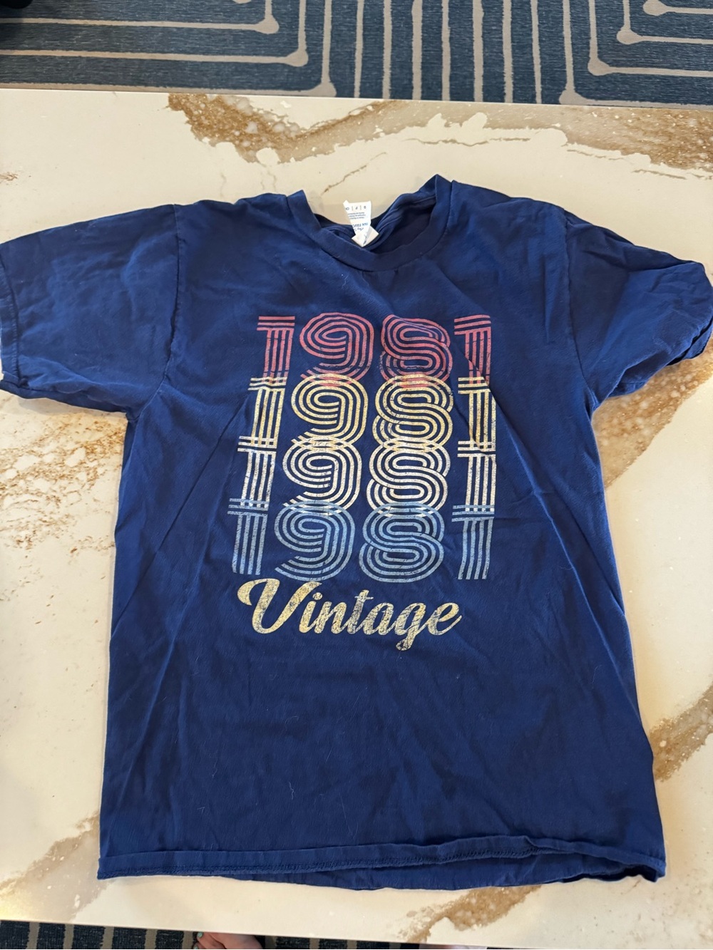 1981 shirt size small